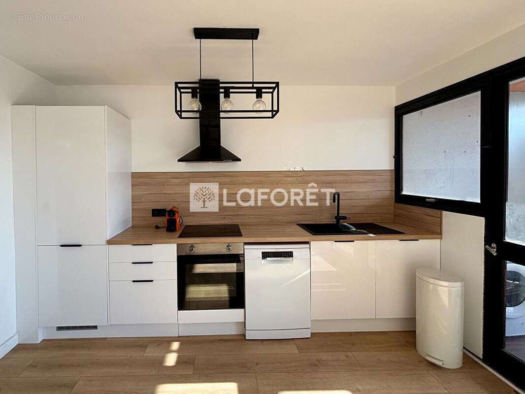 Appartement à MARSEILLE-2E