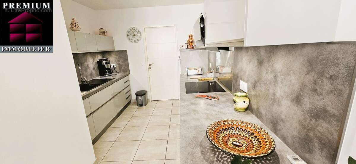 Maison à SAINT-ESTEVE