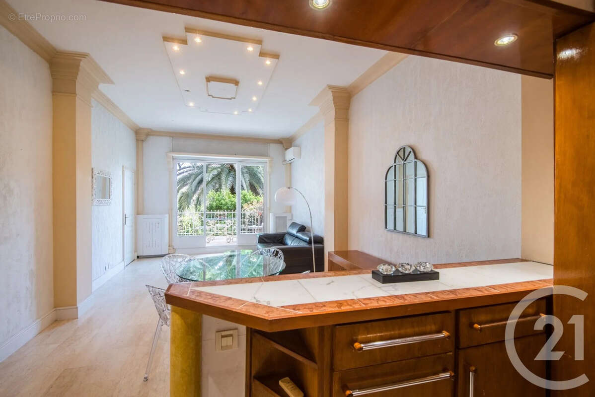 Appartement 74 m² à Nice  - photo 7