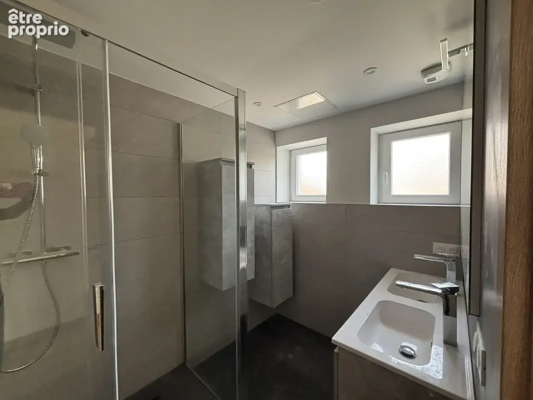 Sousplex de 100 m2   4 chambres   2 salles de bain   espace vert & garage - photo 4