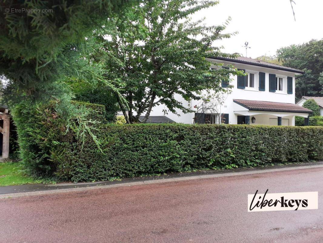 Maison à LONGPONT-SUR-ORGE