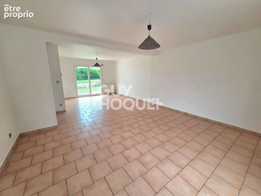 Maison à vendre à Caudebec-lès-Elbeuf - 4 chambres - photo 5