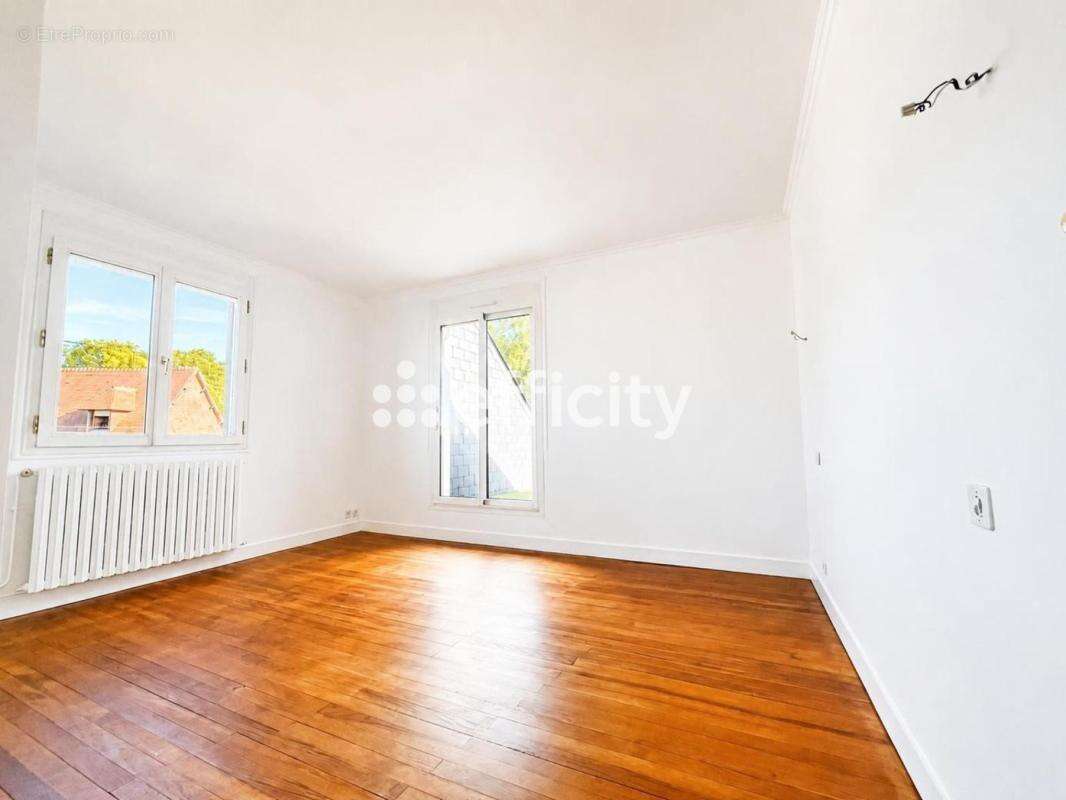 Maison 188 m² à Boulleville  - photo 9