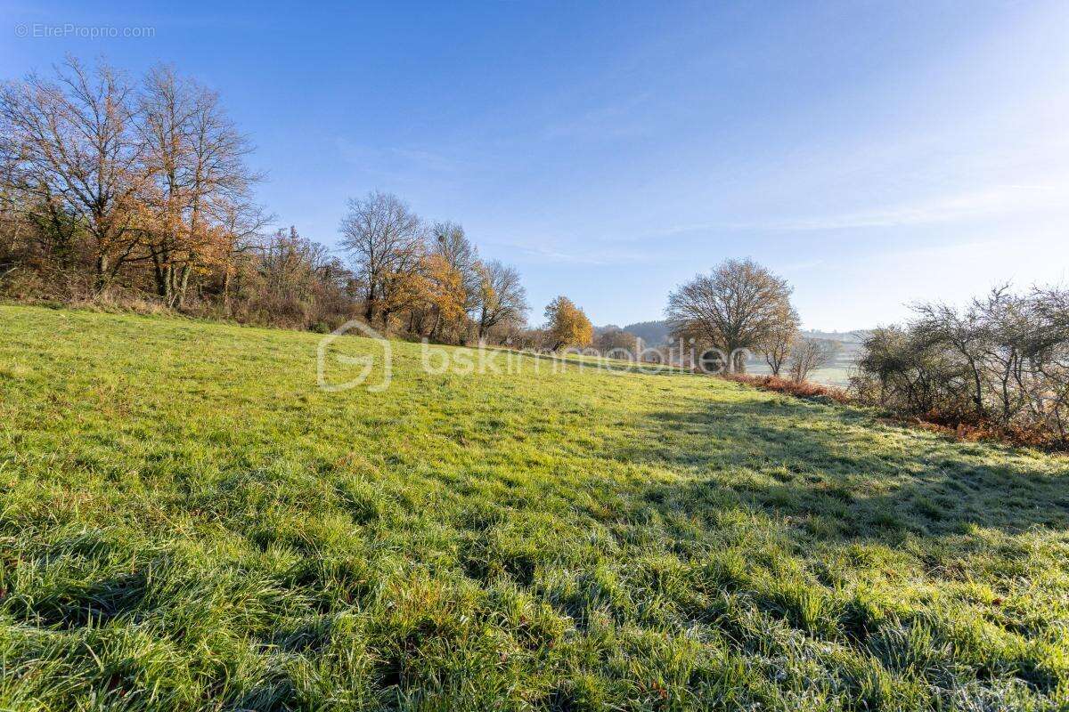 Maison à LAPEYROUSE