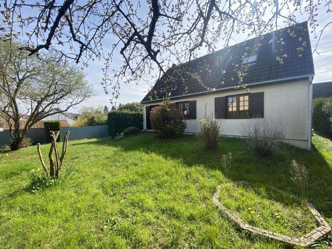 Maison à ROSNY-SUR-SEINE