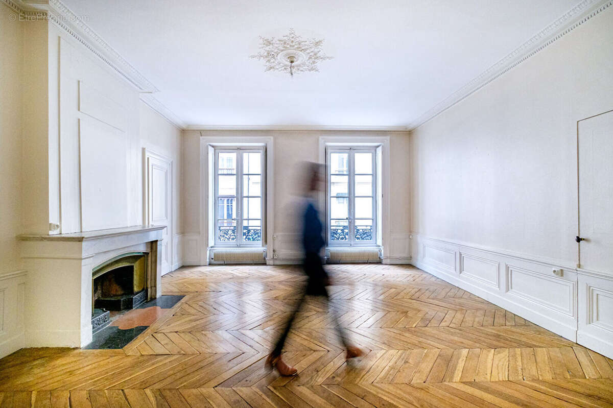 Vente appartement T4 - Ainay - photo 8