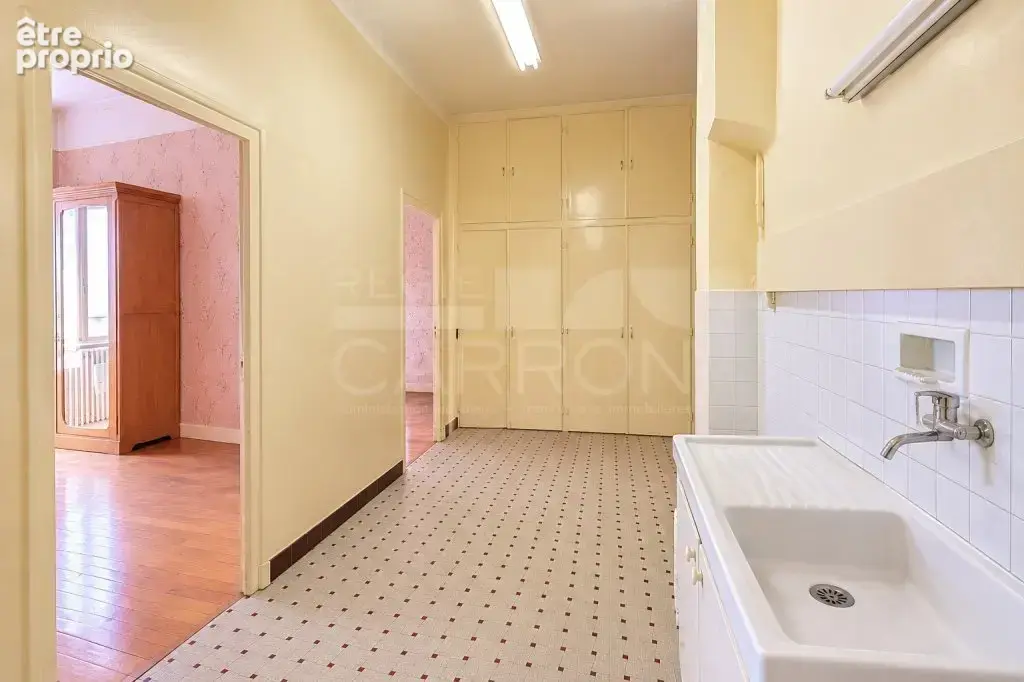 CROIX-ROUSSE / Rue du Mail – T6 traversant - 91 m² - photo 3