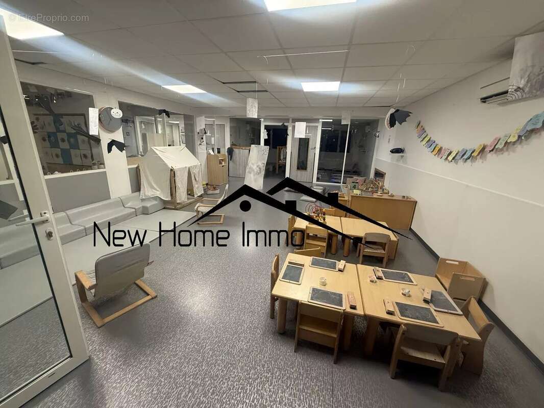 Commerce à MARSEILLE-9E