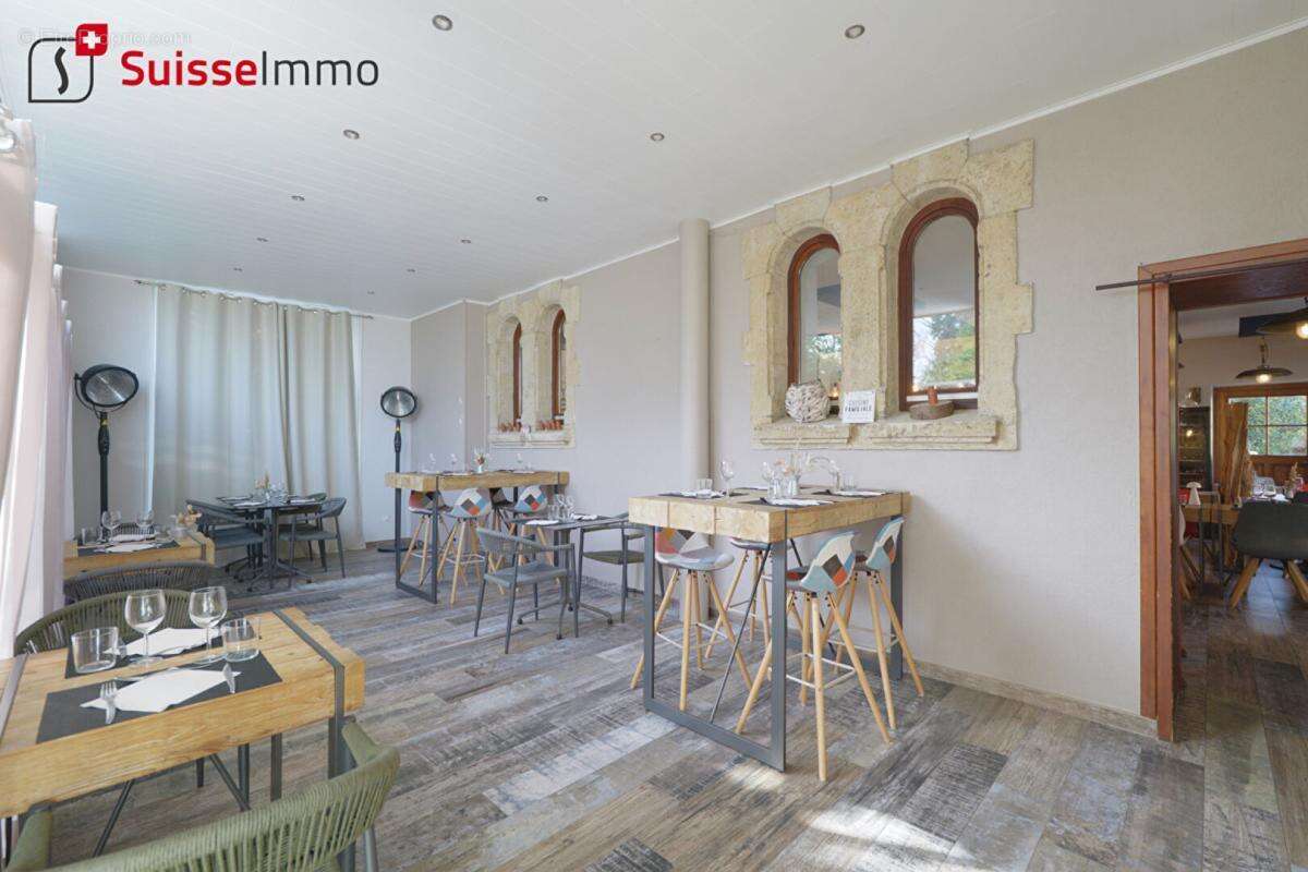 Murs + appartement T5 (+ possibilité fonds restaurant + Licence 4 ) - photo 8