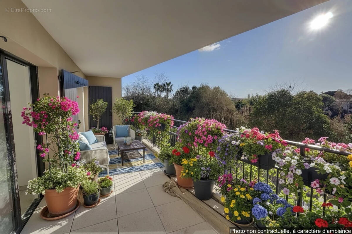 Appartement à VALERGUES