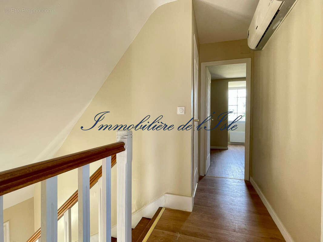 Maison à COULOUNIEIX-CHAMIERS