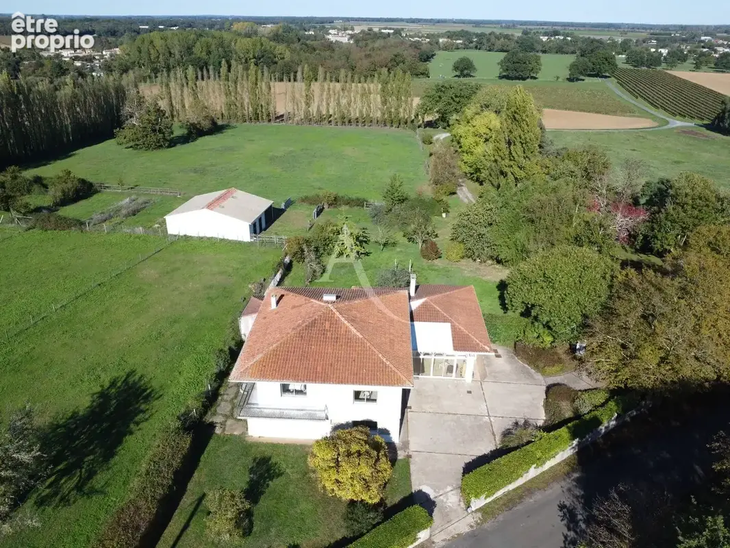 Maison  d'architecte Cravans 17260 - photo 23