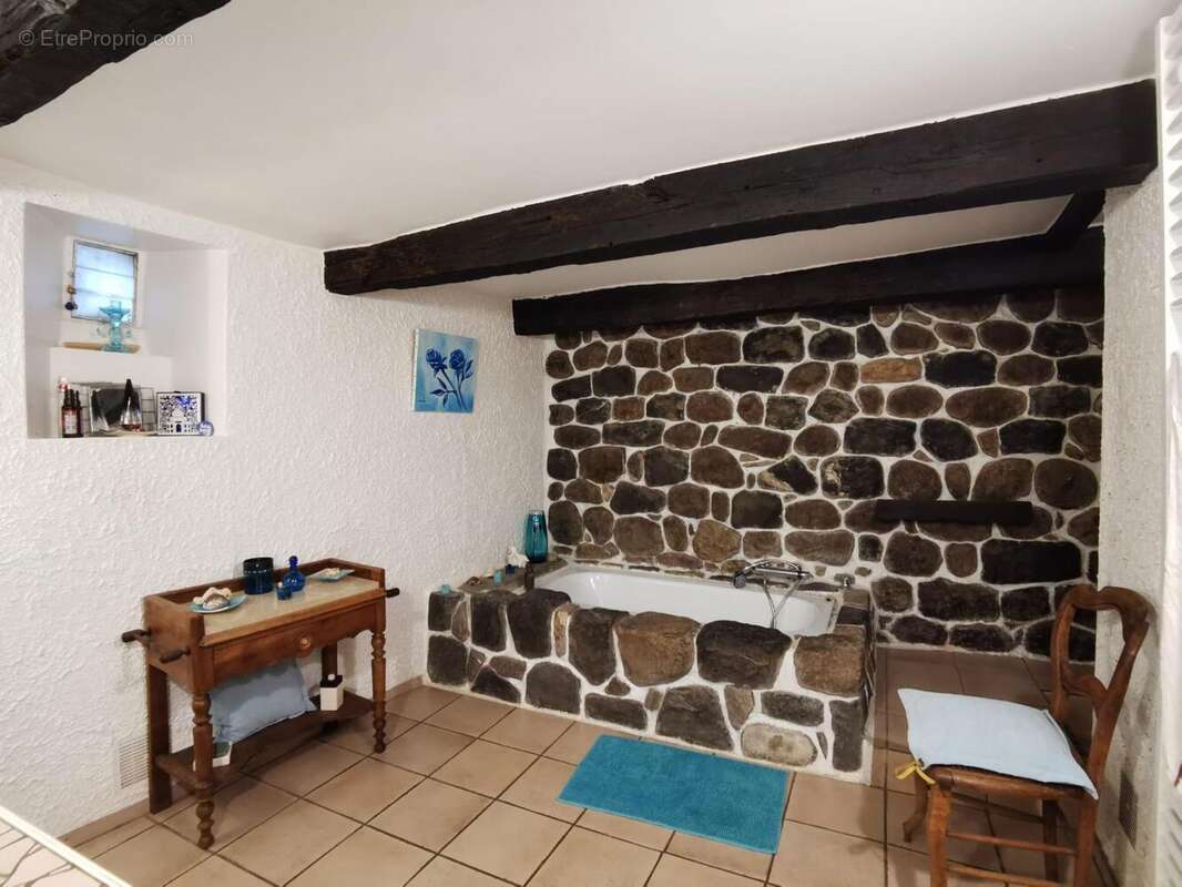 Maison 194 m² à Meyras  - photo 9