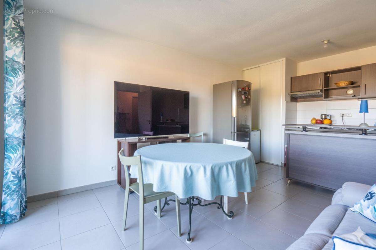 Appartement à LE TAILLAN-MEDOC