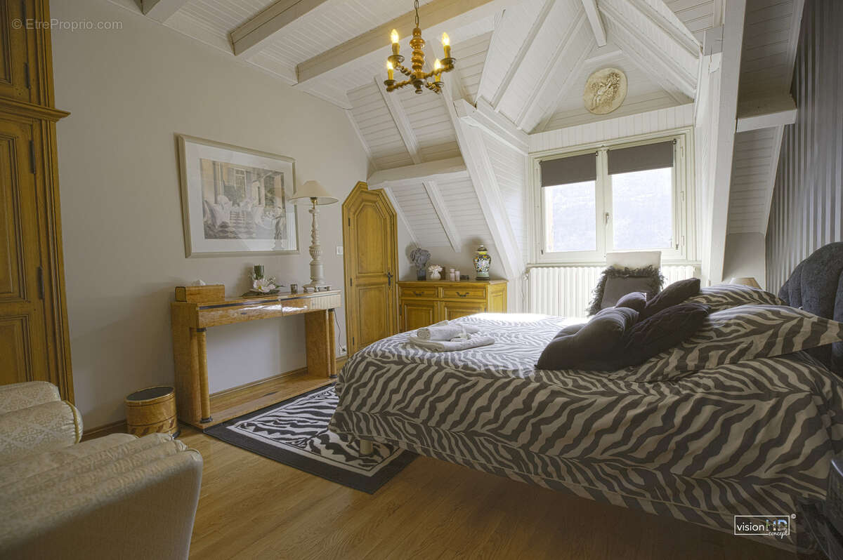 Maison à CHAUDES-AIGUES