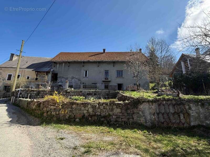 Corps de ferme, granges, jardin à vendre 8 pièces SAINT MICHEL DE CHAILLOL (05) - photo 2