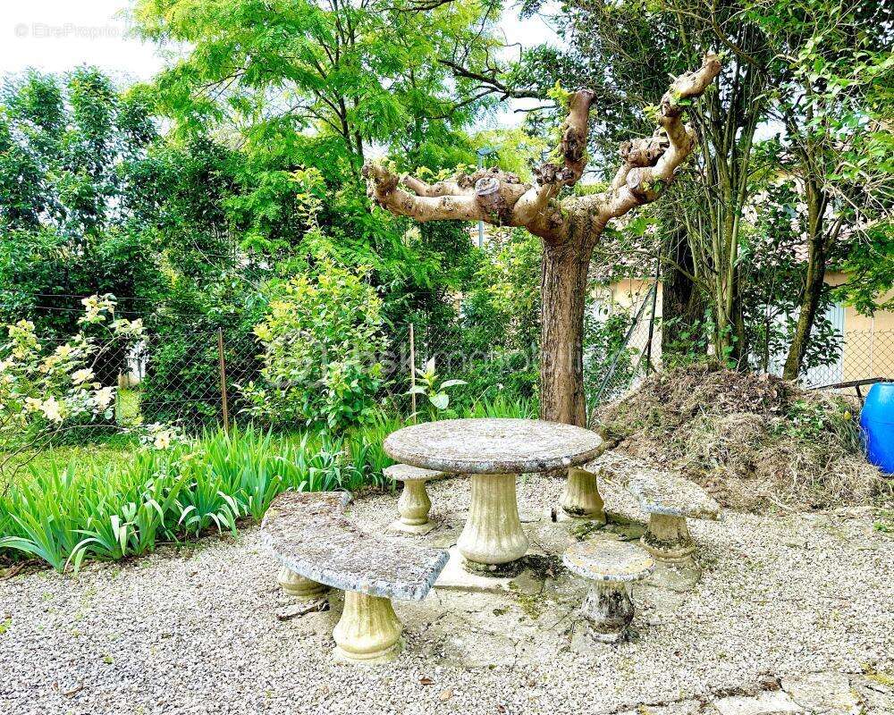 Maison à CASTELNAU-D'ESTRETEFONDS