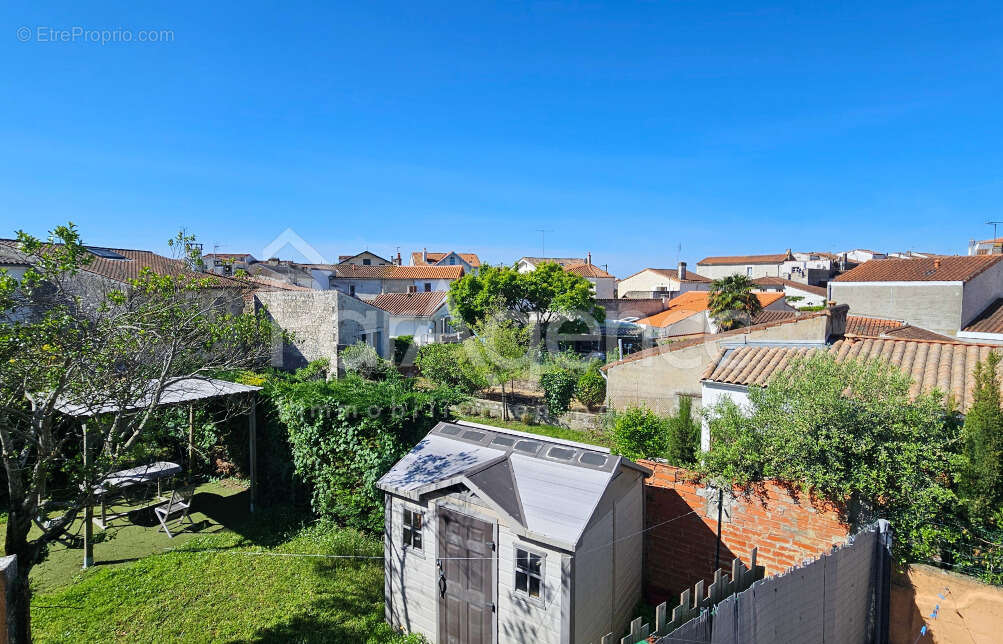 Maison à SAINT-GEORGES-DE-DIDONNE