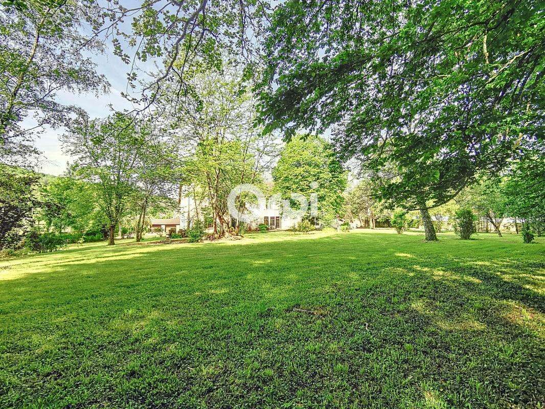 Château d'exception à Manois – Un joyau chargé d'histoire au cœur d'un parc de 8 936 m² - photo 12