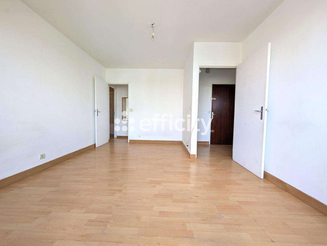 Appartement à EPINAY-SUR-SEINE