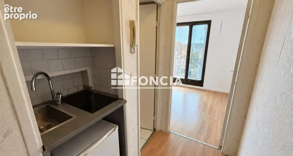 Studio avec parking - Résidence sécurisée avec gardien – Proche centre-ville et gare - photo 3