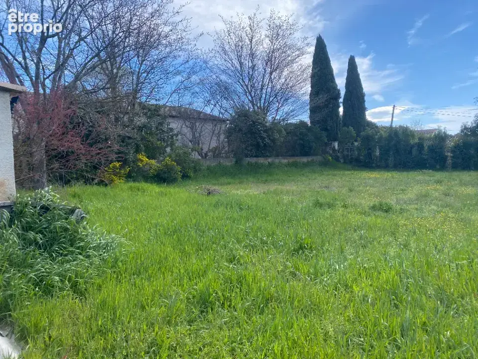 Terrain à LAURIS