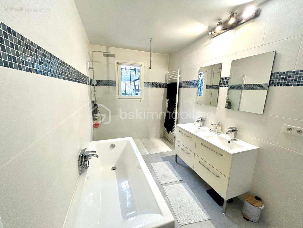 Maison à LONGJUMEAU