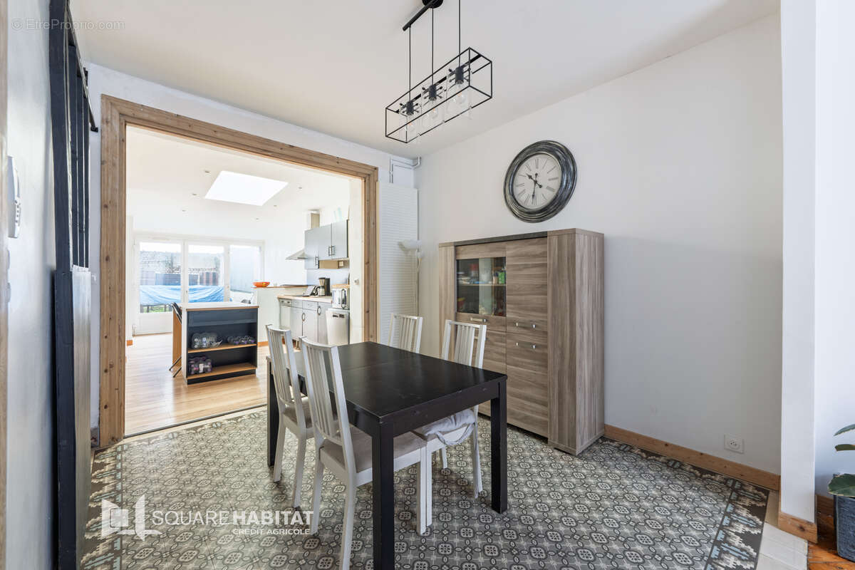 Maison à HELLEMMES-LILLE