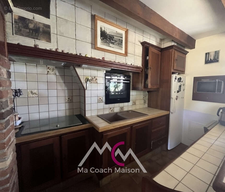 PONTCHATEAU en village, maison avec beaux volumes - photo 5