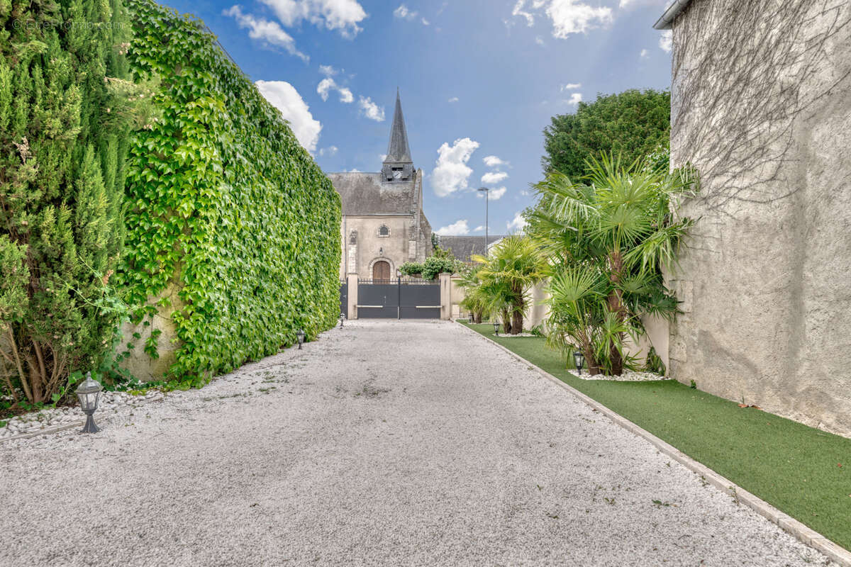 Maison à TILLAY-LE-PENEUX