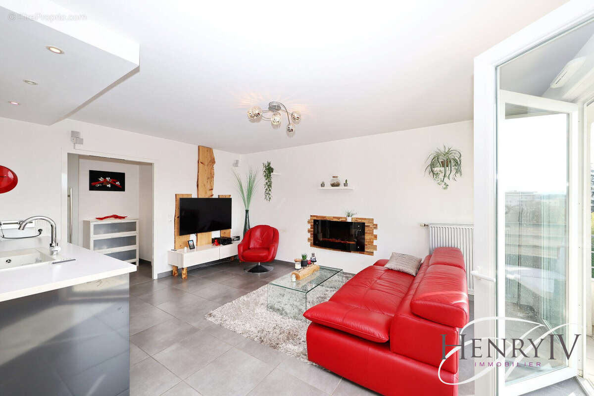 Appartement à MEYLAN