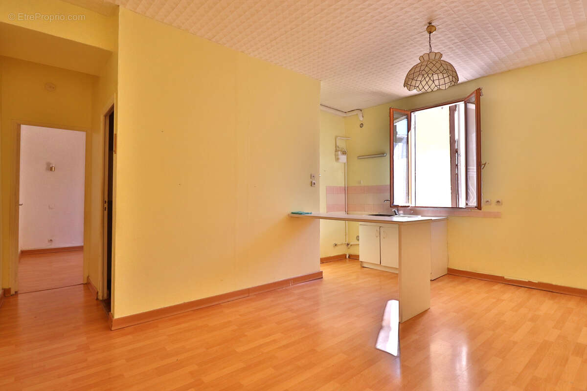 Appartement à SAINTE-SAVINE