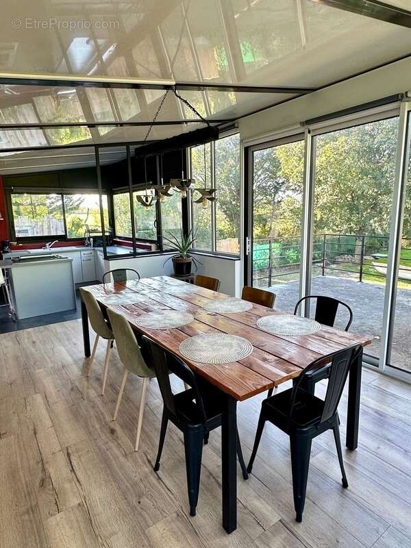 Maison à SAINT-LAURENT-SUR-SEVRE