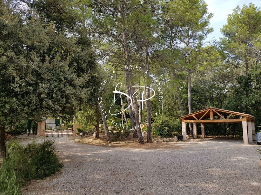 Maison à LORGUES