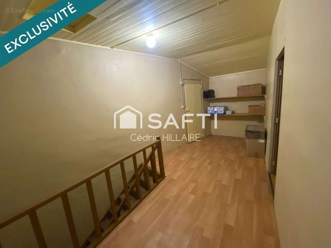 Maison 260 m² à Talairan  - photo 6