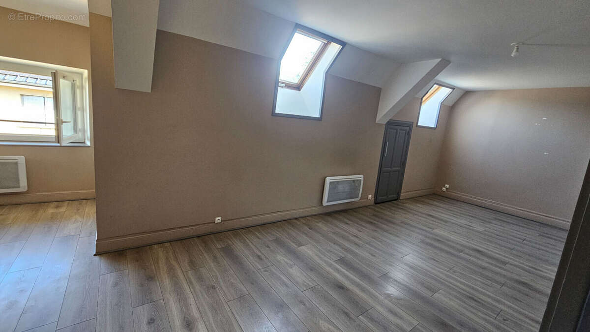 Appartement à SAINT-GENIEZ-D'OLT
