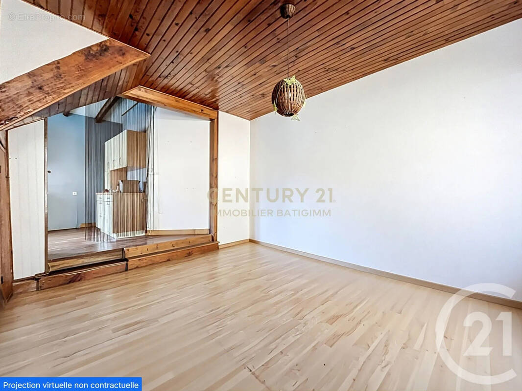 Maison à LA VERPILLIERE