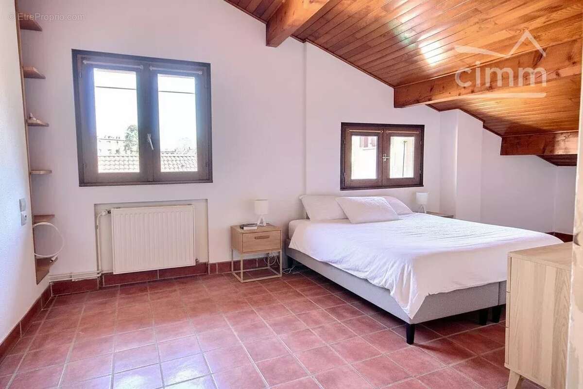 Appartement à GIERES