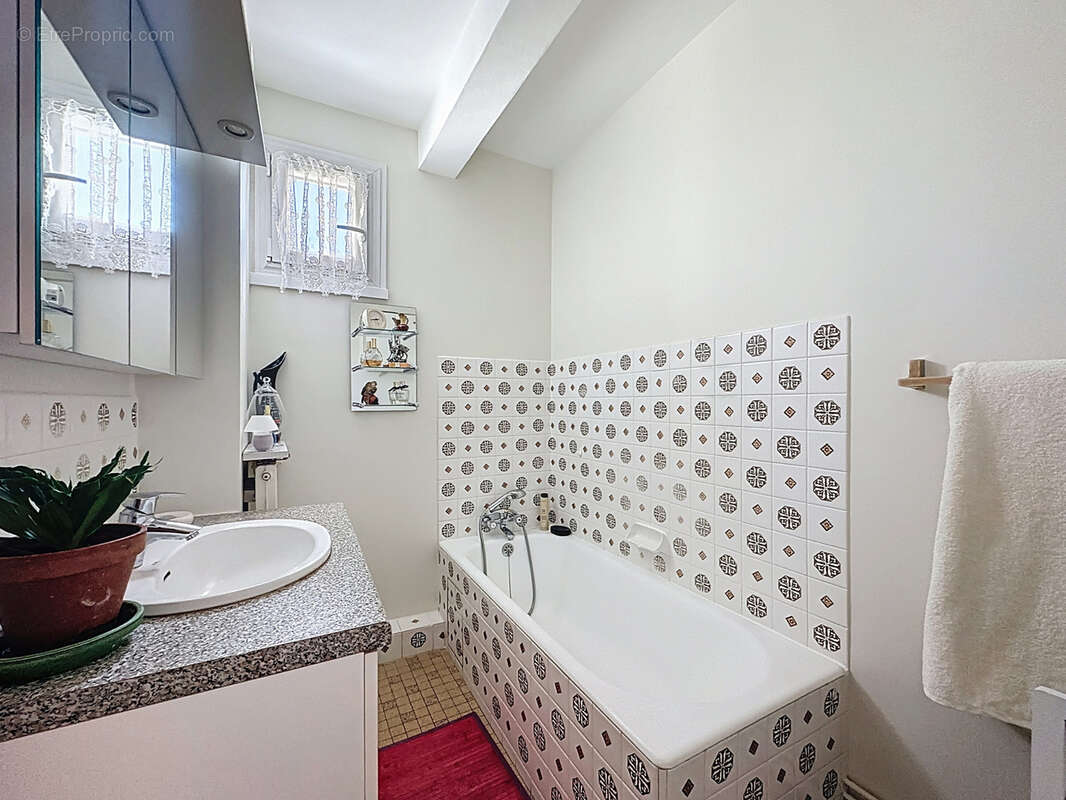 Appartement à LYON-5E