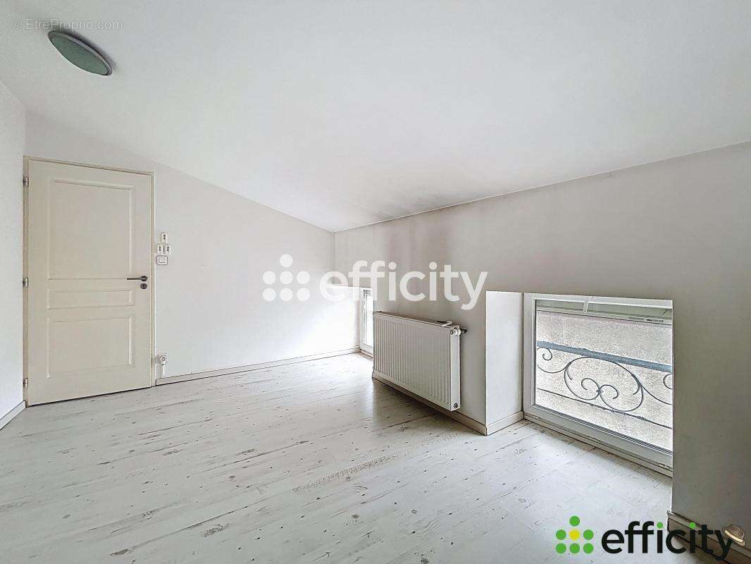 Appartement à MOIRANS
