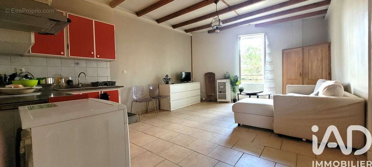 Photo 6 - Appartement à CHATEAURENARD