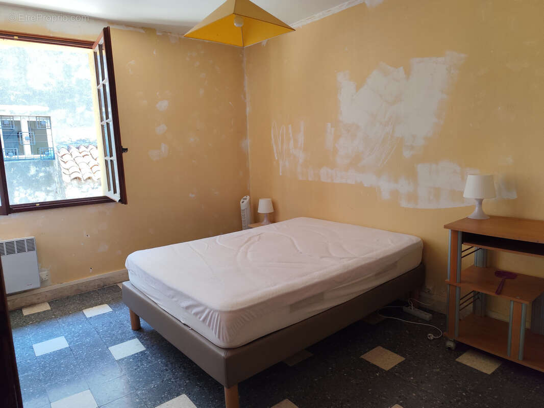 Maison 184,6 m2 avec appartement T2 et piscine centre de ST BERTRAND DE COMMINGES - photo 28