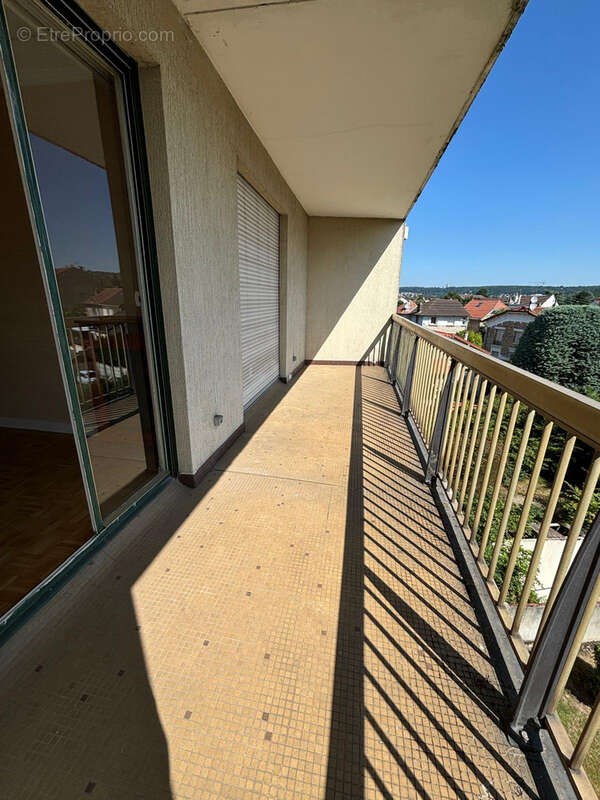 À vendre   Spacieux F4 avec balcons cave et box en sous sol    BAS Montmorency (Avenue de la Division Leclerc) - photo 5