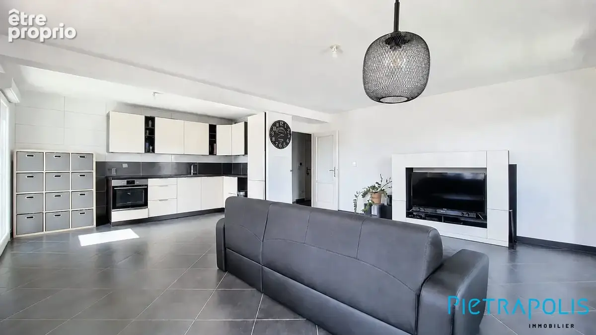 Appartement 74 m² à Saint-Genis-Pouilly  - photo 5