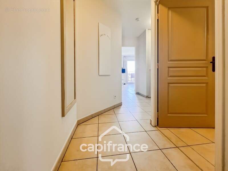 Appartement à MALLEMORT