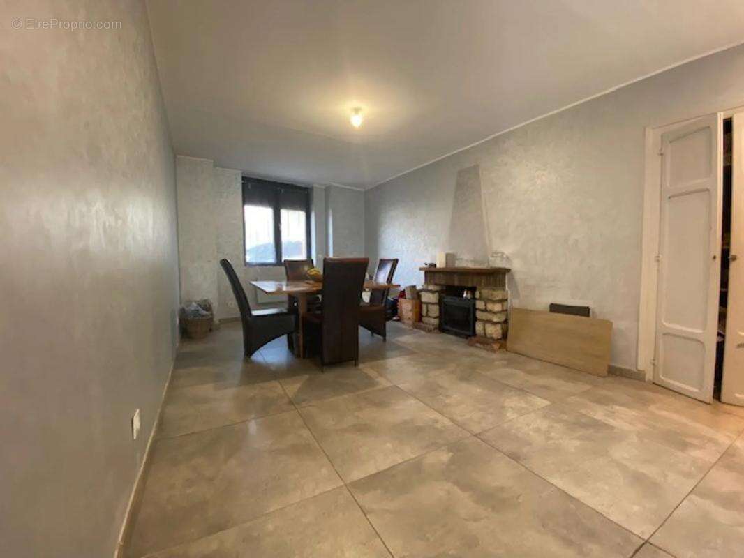 Maison à CHATEAU-CHINON(VILLE)