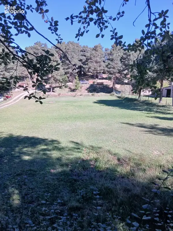 Terrain à bâtir de 1500 m2 - photo 2