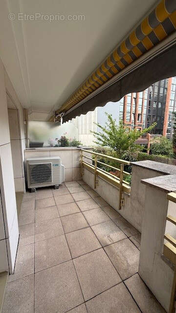 Appartement à LEVALLOIS-PERRET