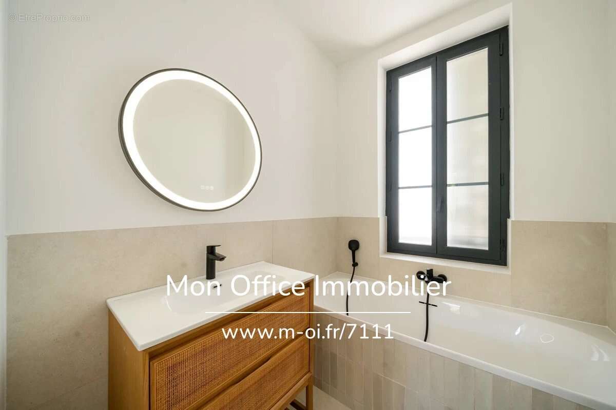 Référence : 7111-ETH - Maison de ville - Allées Provençales - 132m2 - Garage - Jardin - 3 chambres - Aix-en-Provence - photo 11