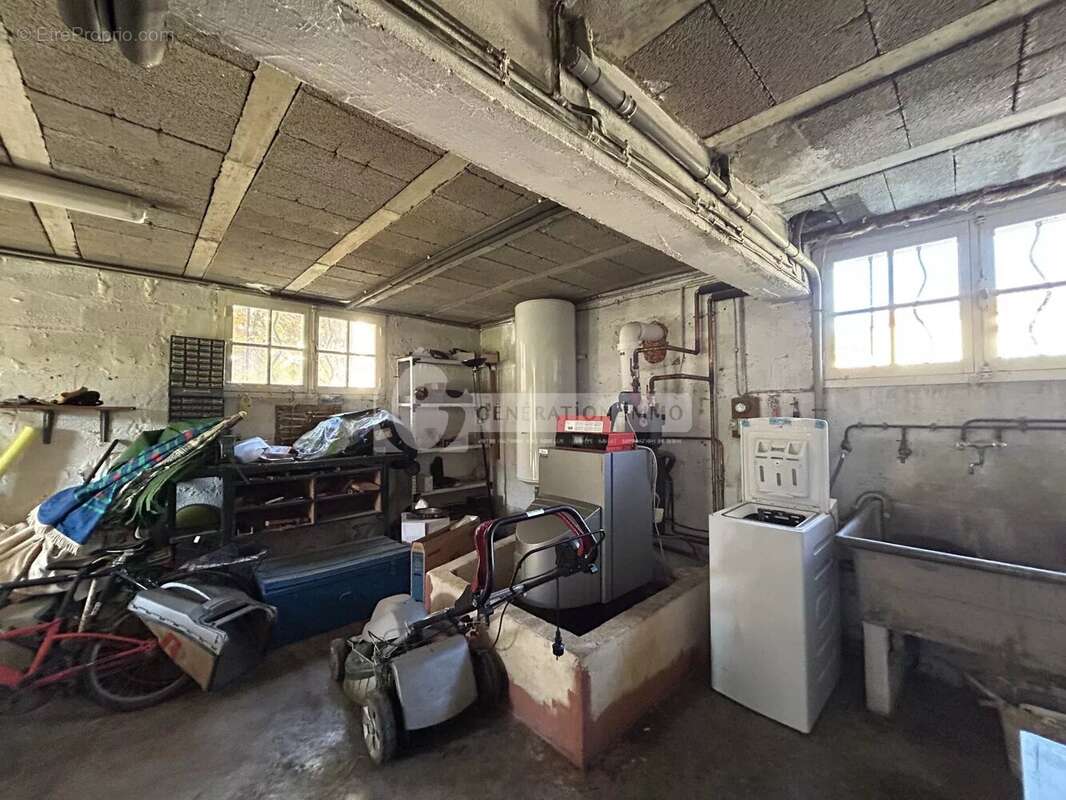 Maison à FONTVIEILLE